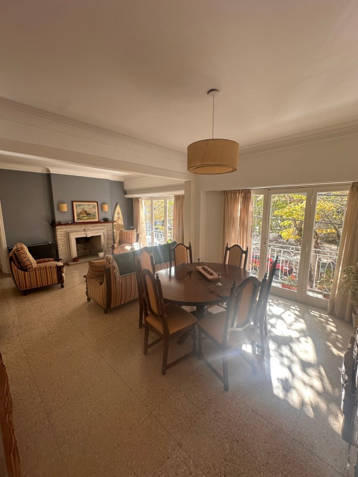 Departamento 4 Ambientes con Dependencia