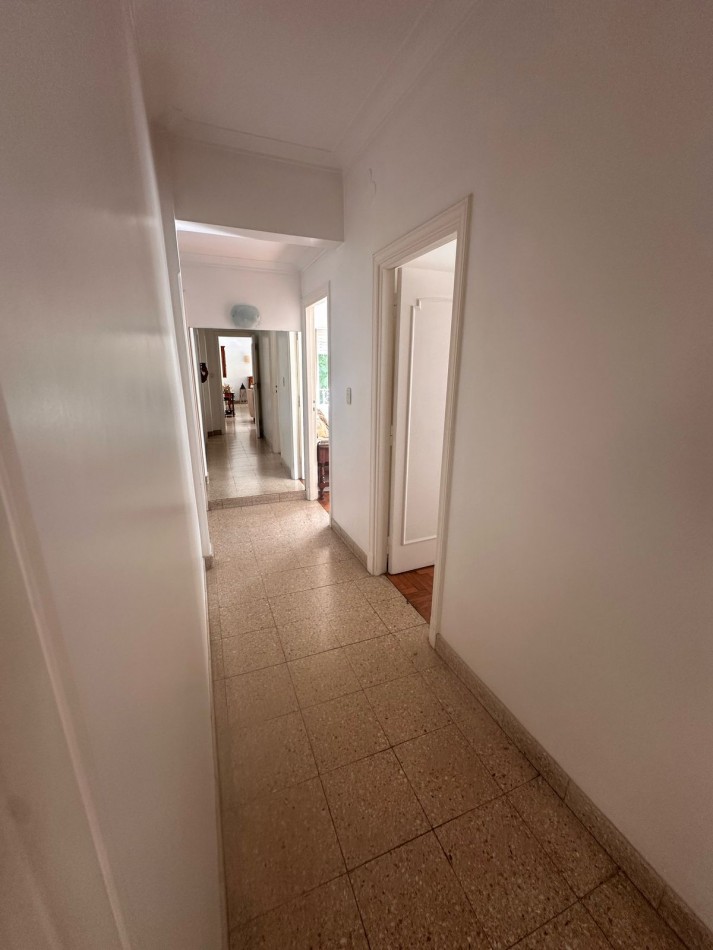 Departamento 4 Ambientes con Dependencia