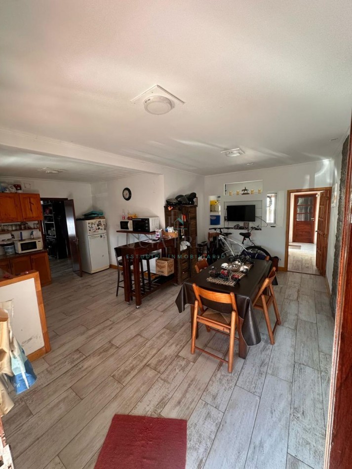 CASA 4 AMBIENTES BARRIO ESTRADA