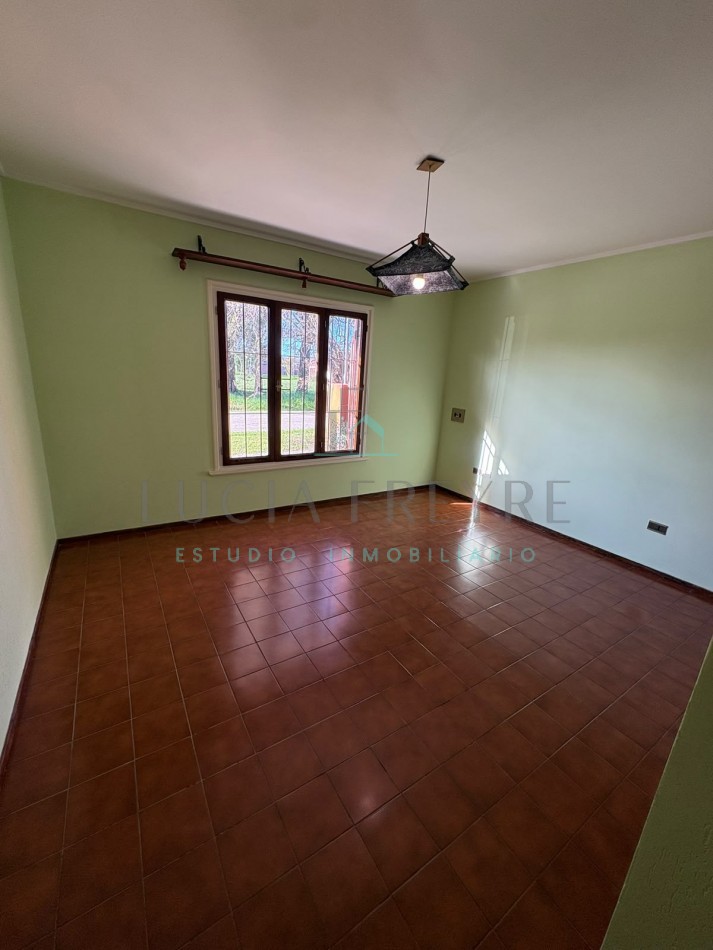 CASA EN VENTA EN BALCARCE 8000