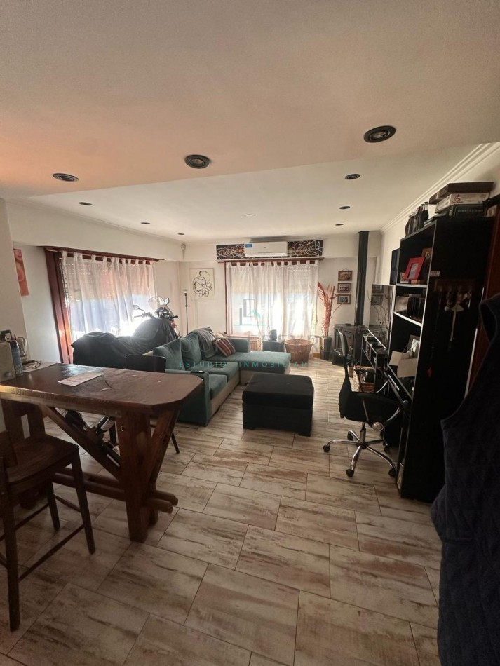 CASA 4 AMBIENTES BARRIO ESTRADA