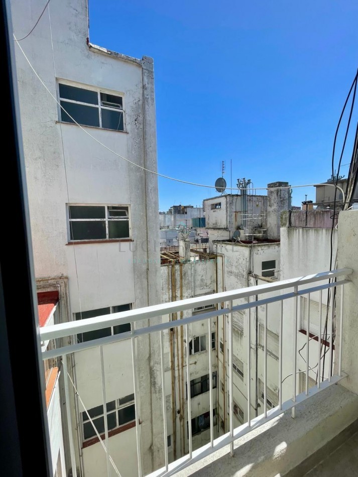 Dpto 2 ambientes al contrafrente  