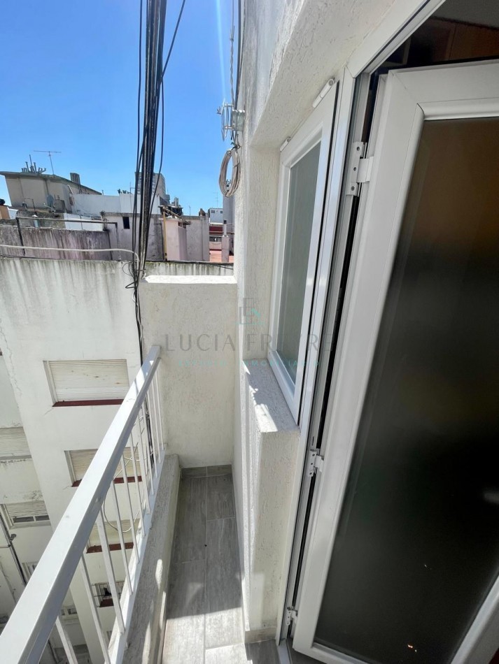 Dpto 2 ambientes al contrafrente  