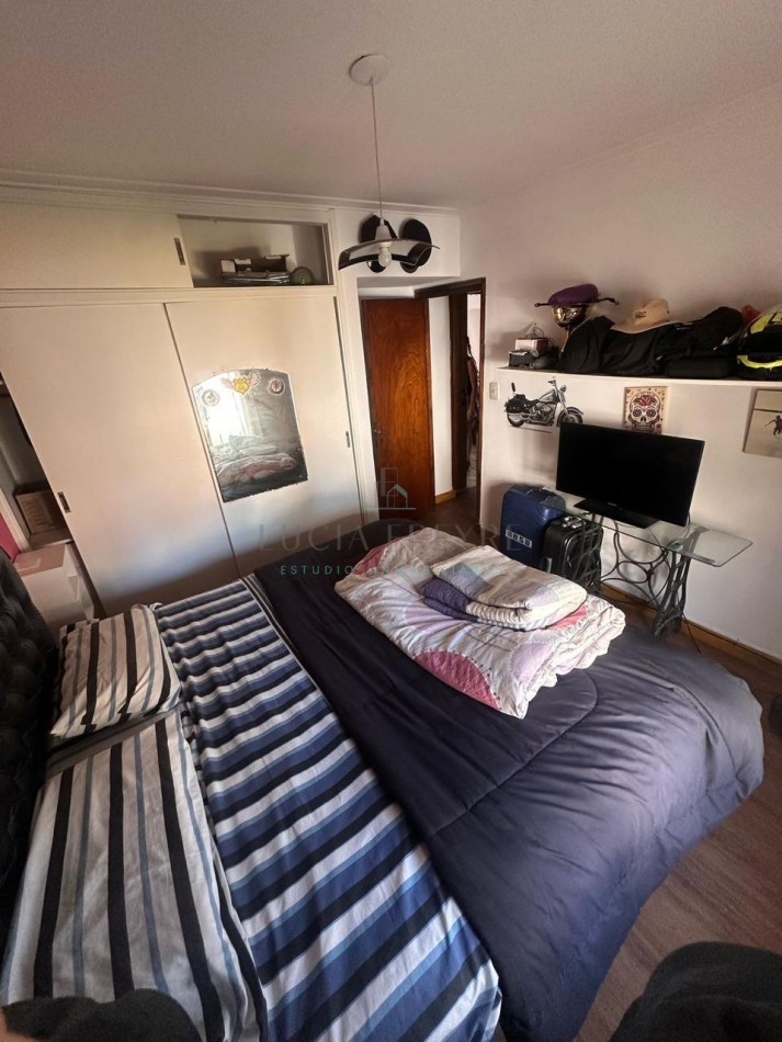 CASA 4 AMBIENTES BARRIO ESTRADA