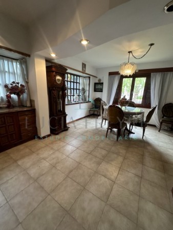 Casa 4 amb. PARQUE LURO