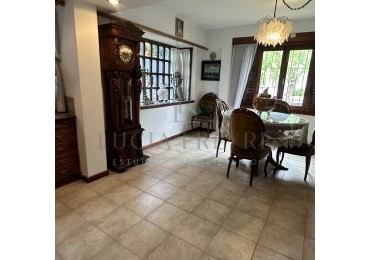 Casa 4 amb. PARQUE LURO